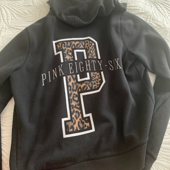 VS zip up hoodie - Picture 2 of 2